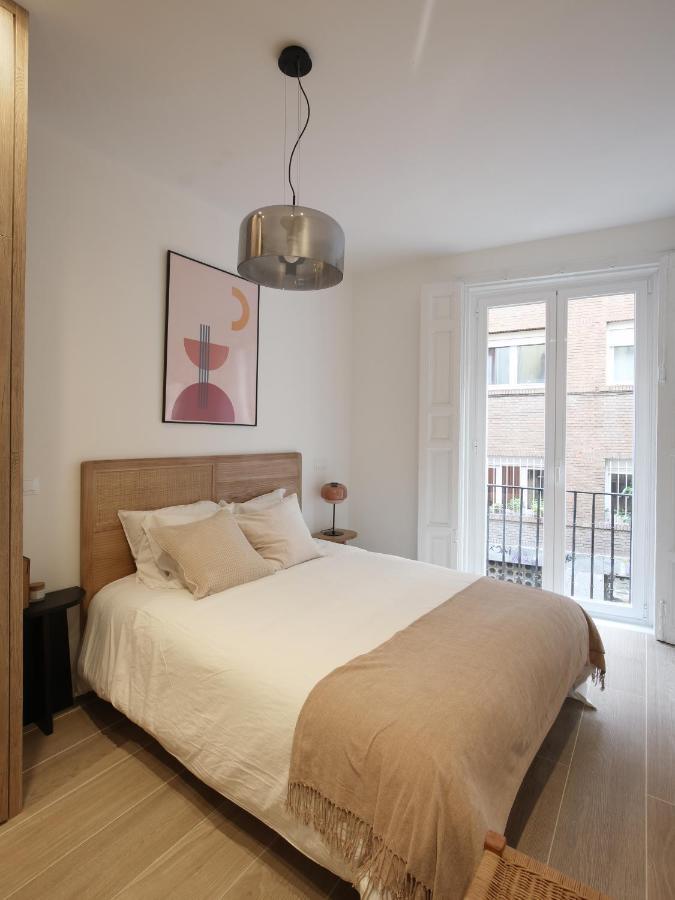 Luxury Flat Next To Gran Via Madrid Apartment Exterior photo